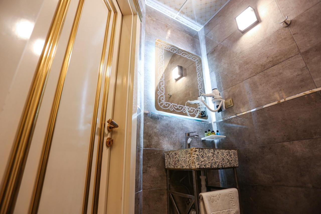 Whitemoon Hotel Suites Taksim Estambul Exterior foto