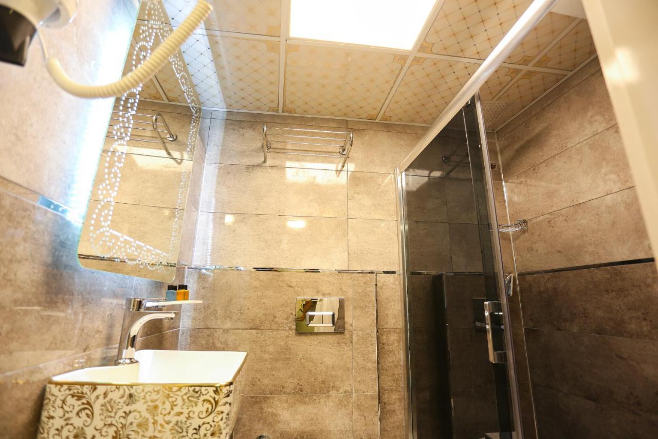 Whitemoon Hotel Suites Taksim Estambul Exterior foto