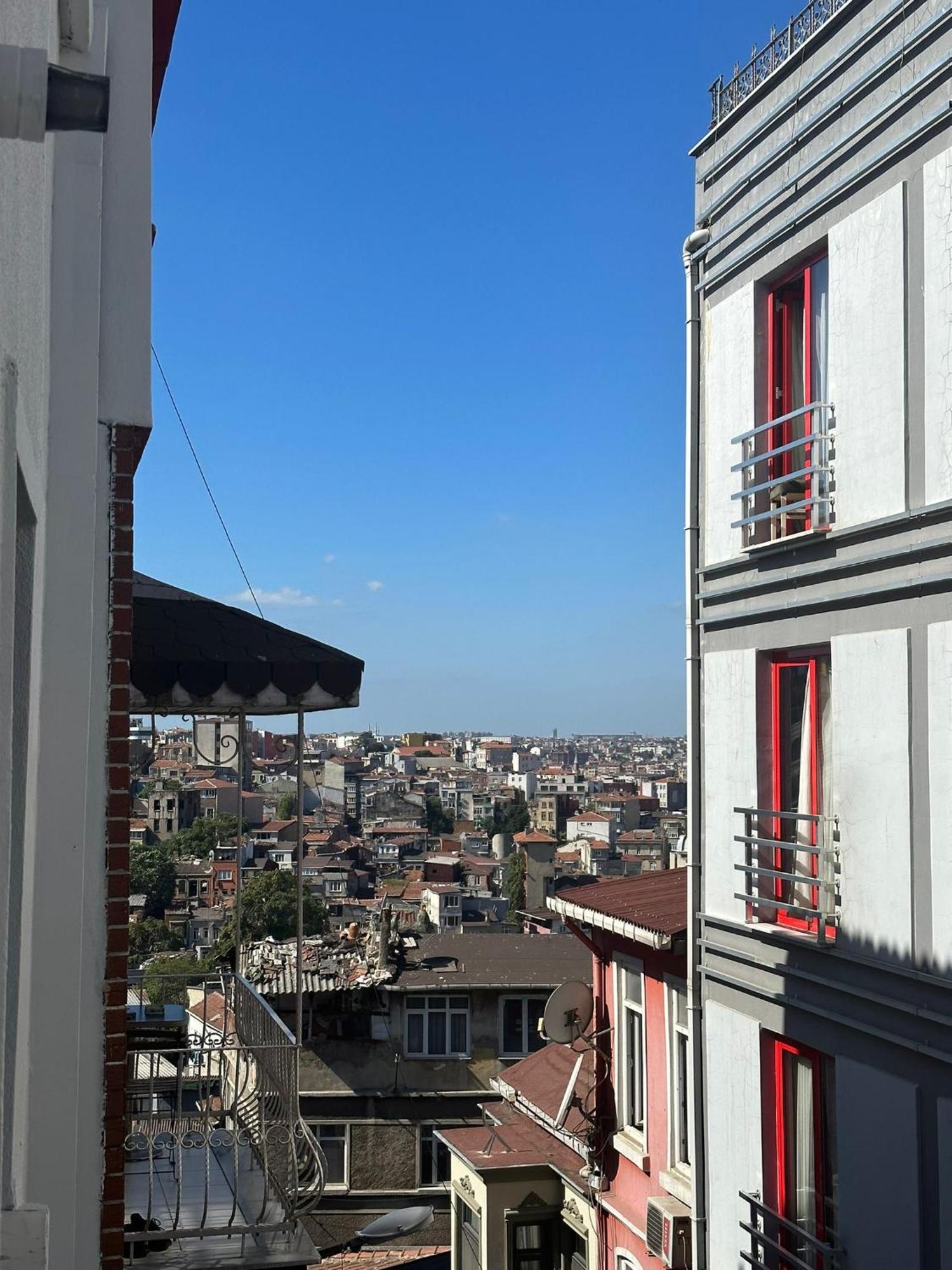 Whitemoon Hotel Suites Taksim Estambul Exterior foto