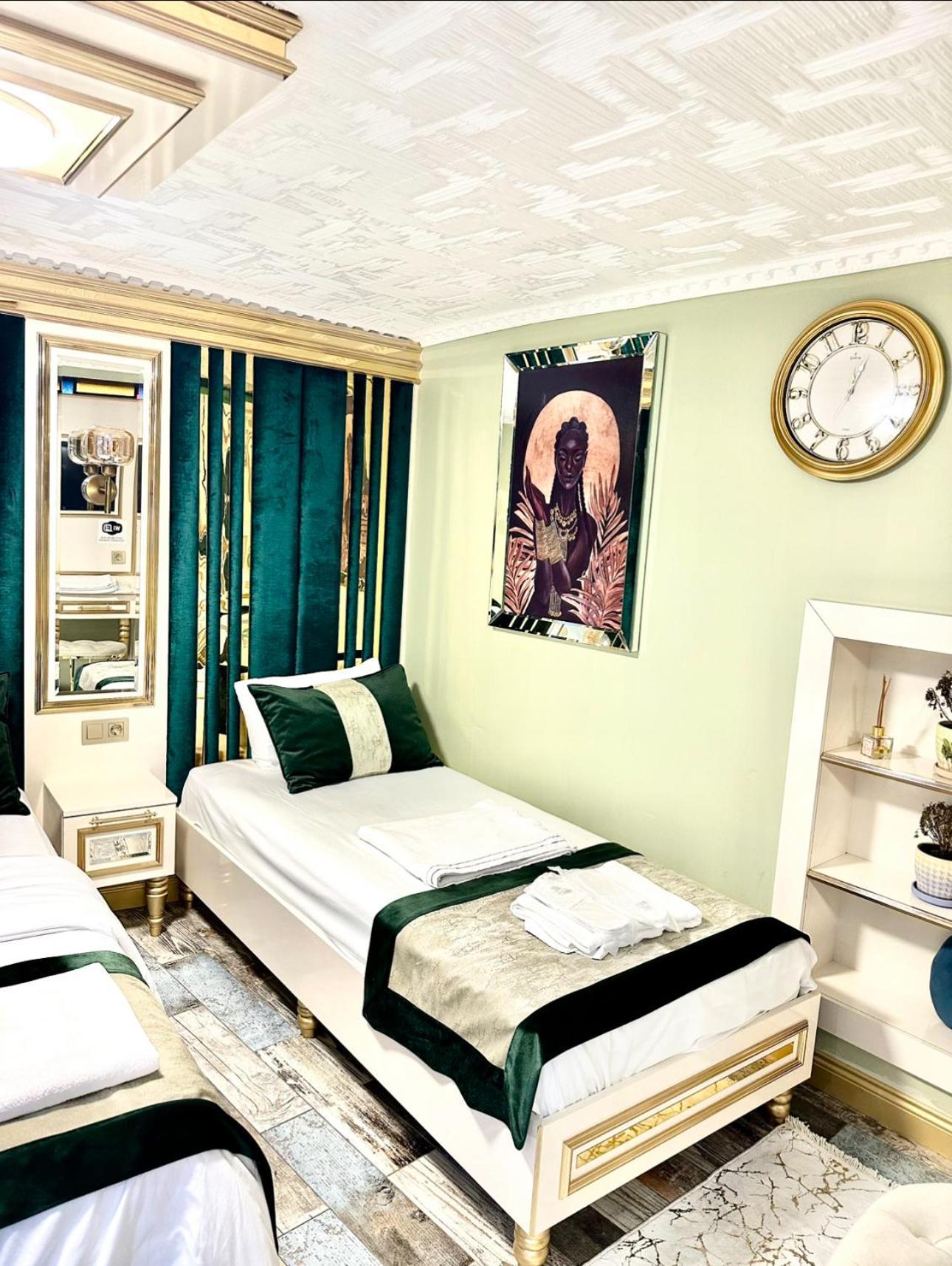 Whitemoon Hotel Suites Taksim Estambul Exterior foto